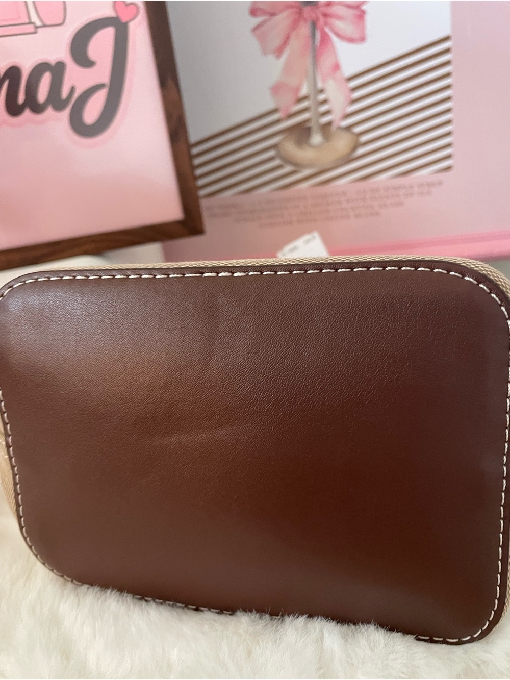 Coach Bucket Bag - Picture 3 of 5